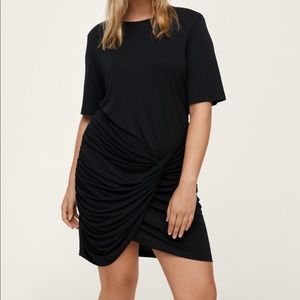 NWOT Knot knitted dress size 16